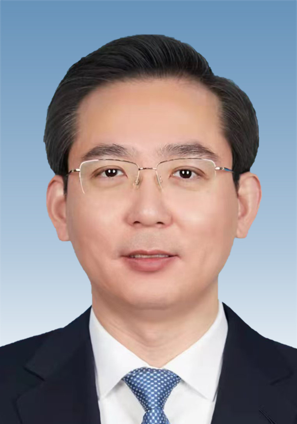 袁　良