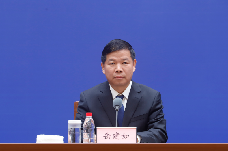 正在直播新闻发布会，介绍山东推动新能源高效利用，促进绿电替代质效跃升