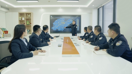 警烟共同研判假私烟案件形势.jpg