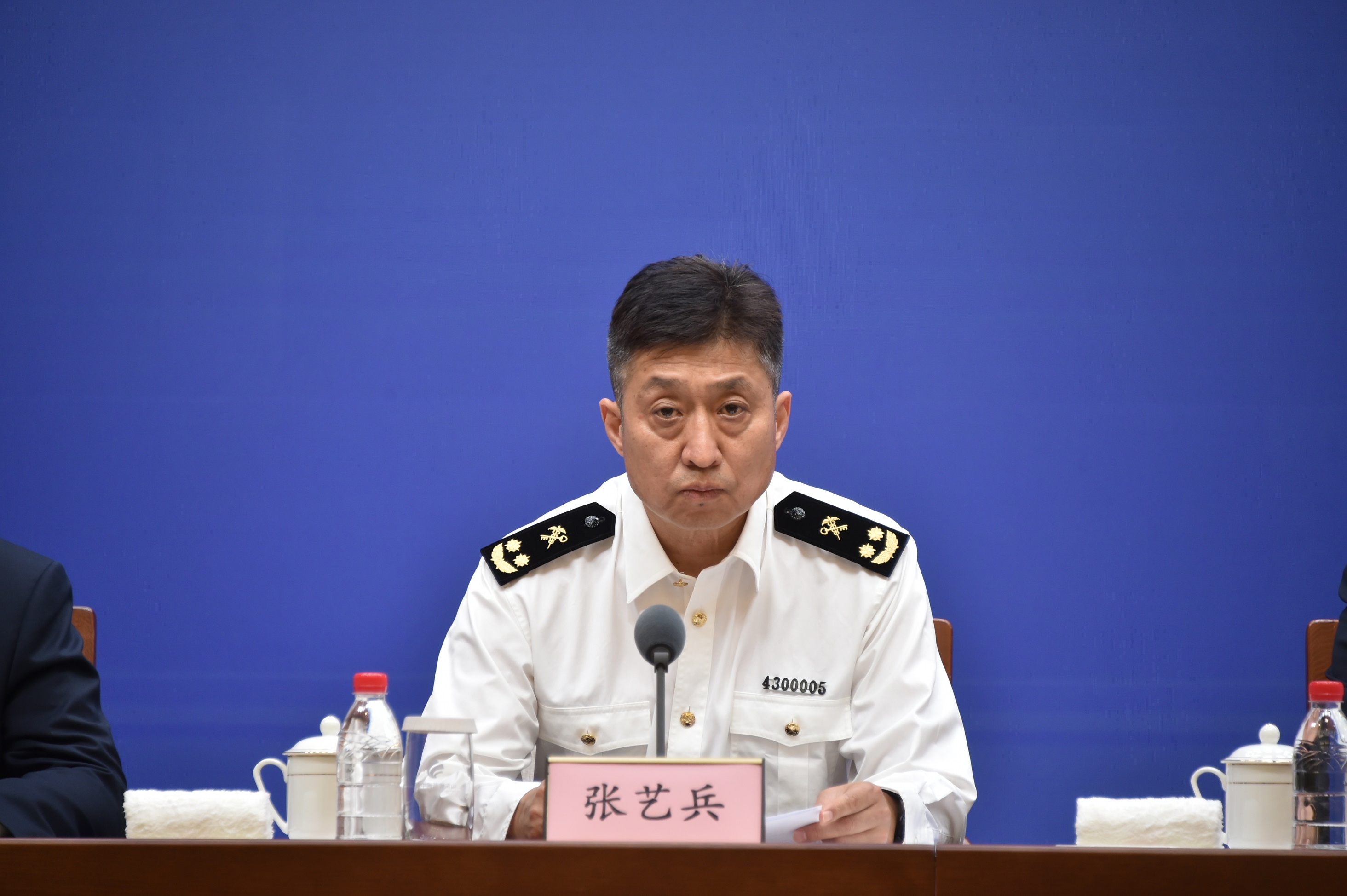 济南海关副关长 张艺兵