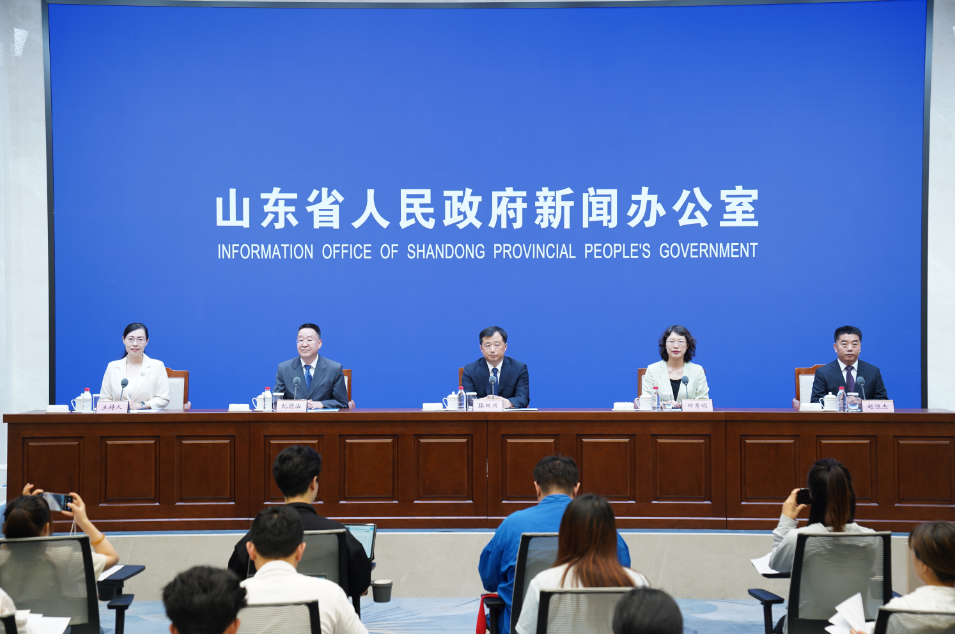 新闻发布会现场
